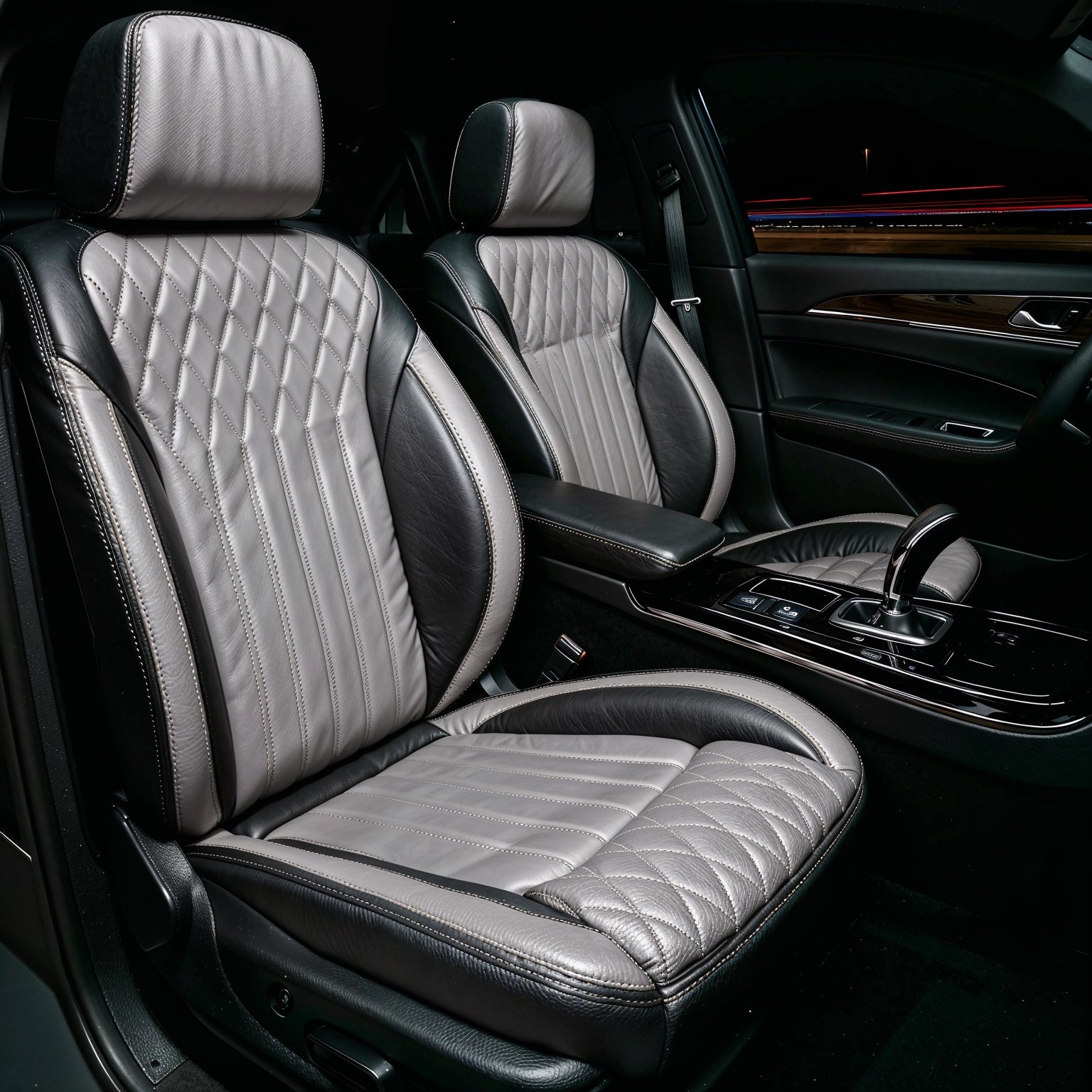 Diamond Chevron Stitching Grey&Black