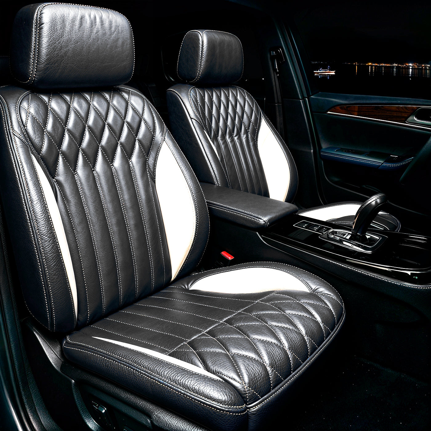 Diamond Chevron Stitching Black&White