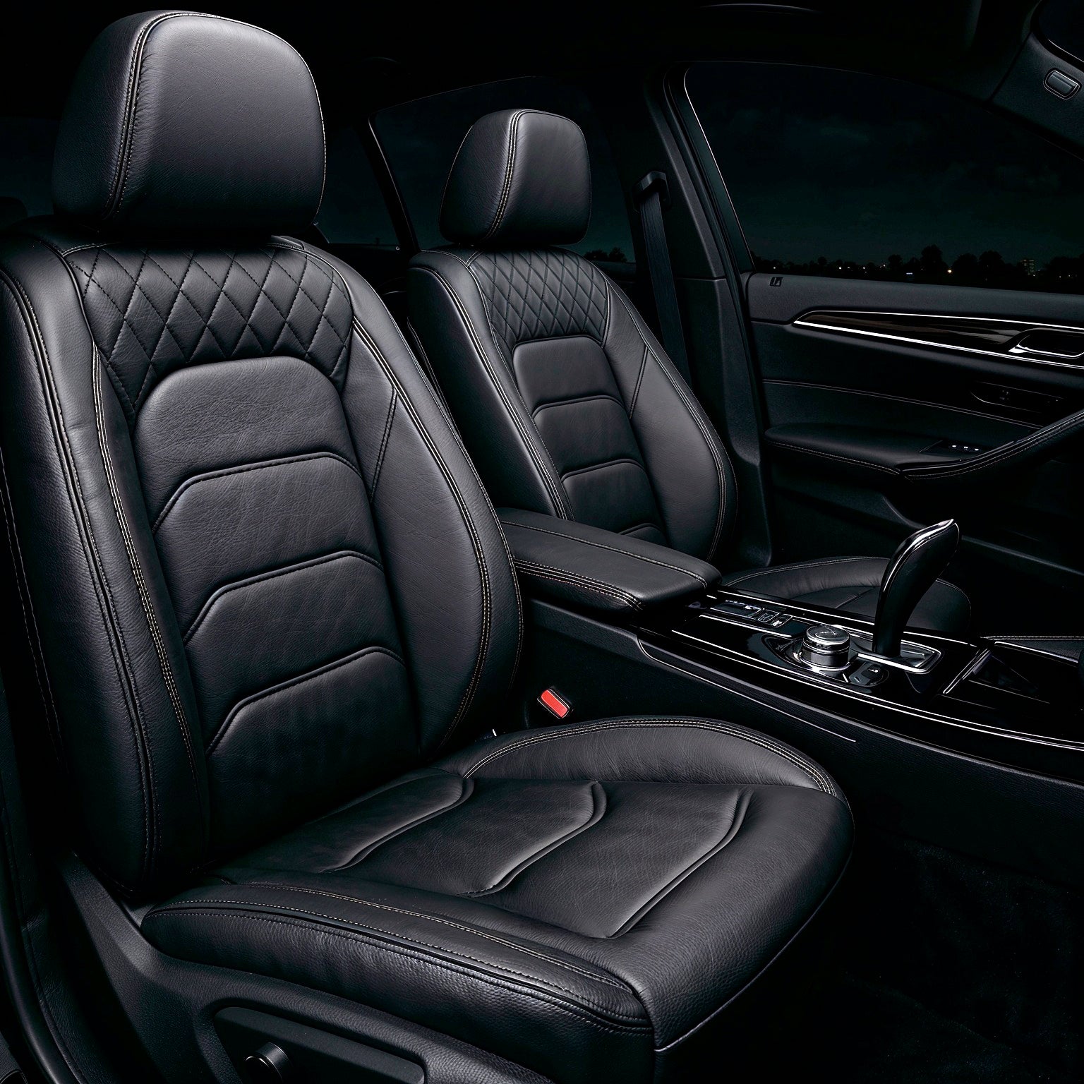 Horizontal Ribbed Pattern Black