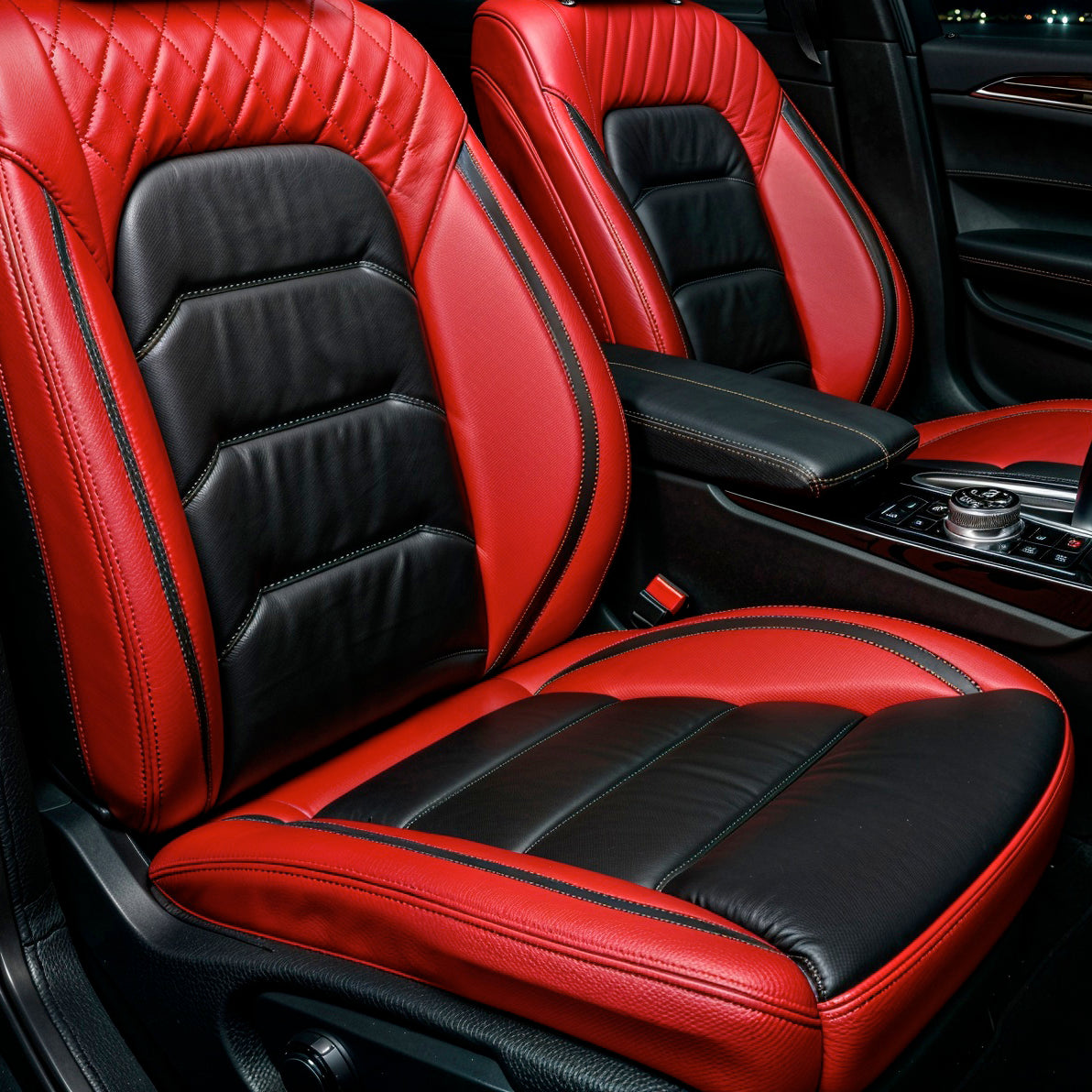 Horizontal Ribbed Pattern Black&Red